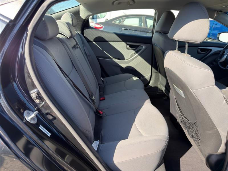 Hyundai Elantra GLS A/T 2011