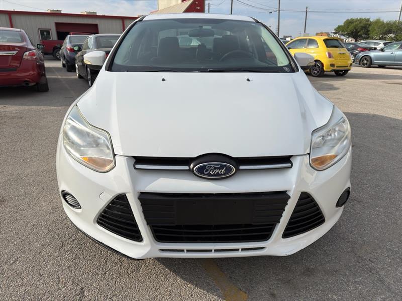 Ford Focus SE Sedan 2013