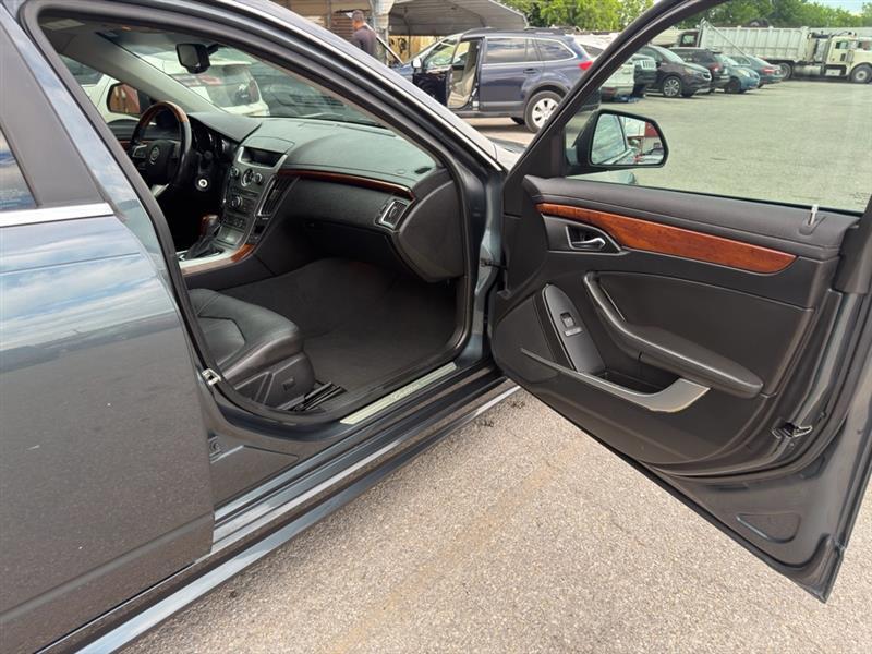 Cadillac CTS 3.0L Luxury 2011