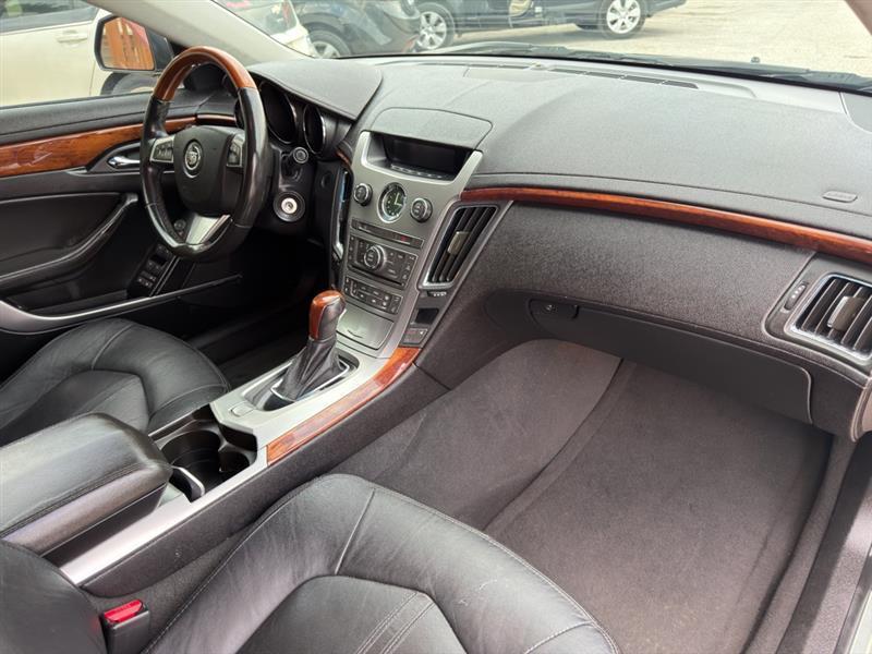 Cadillac CTS 3.0L Luxury 2011