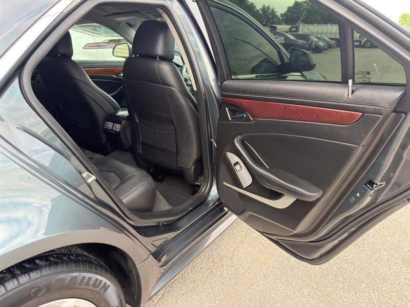 Cadillac CTS 3.0L Luxury 2011