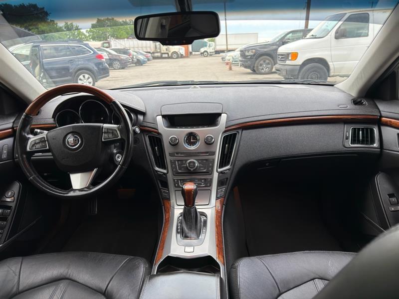 Cadillac CTS 3.0L Luxury 2011