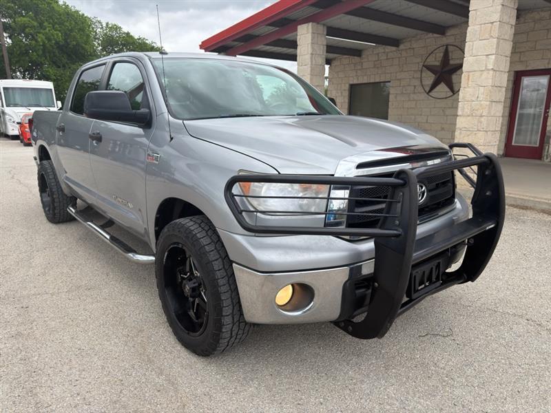 Toyota Tundra Tundra-Grade CrewMax 5.7L 2WD 2012