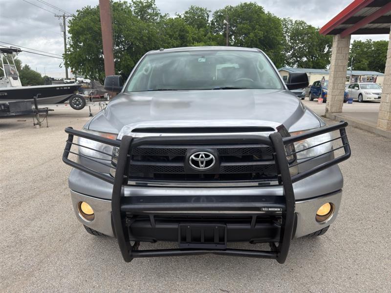 Toyota Tundra Tundra-Grade CrewMax 5.7L 2WD 2012
