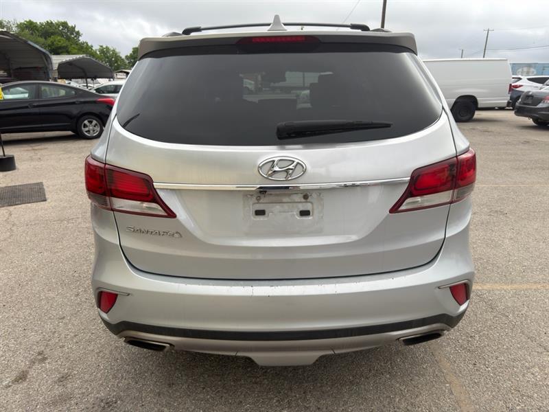 Hyundai Santa Fe SE FWD 2018