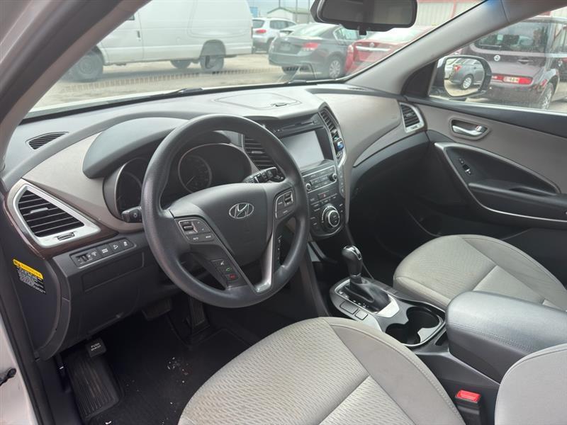 Hyundai Santa Fe SE FWD 2018