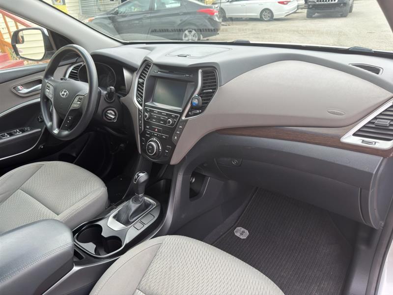 Hyundai Santa Fe SE FWD 2018