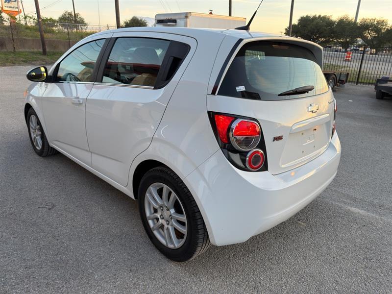 Chevrolet Sonic LT Auto 5-Door 2013
