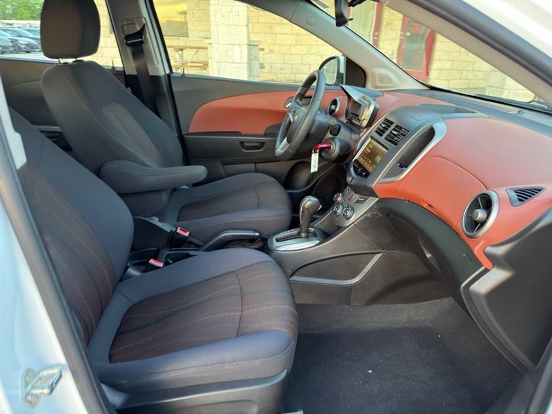 Chevrolet Sonic LT Auto 5-Door 2013