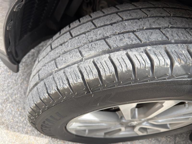 Nissan Pathfinder SV 2WD 2016