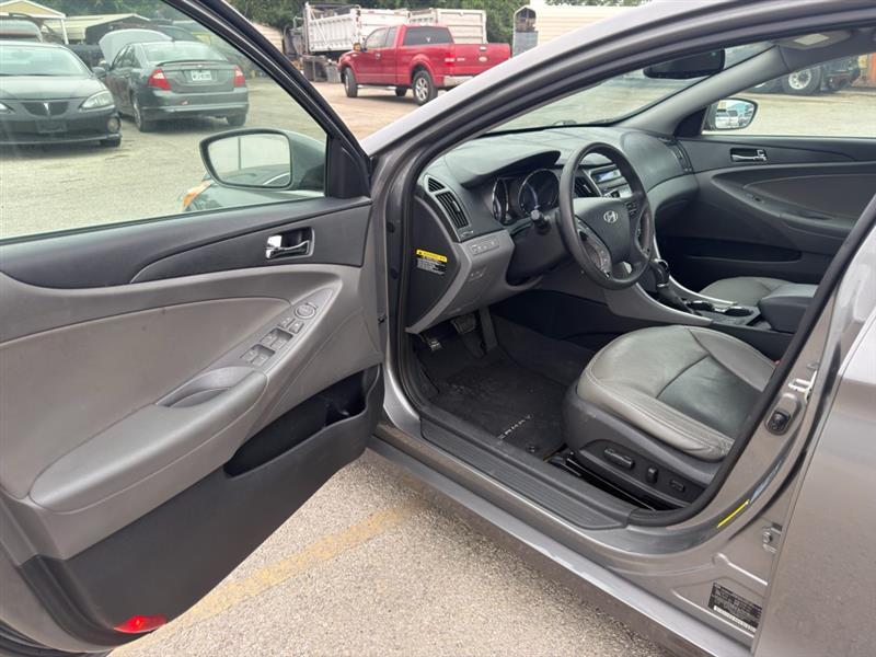 Hyundai Sonata GLS 2013