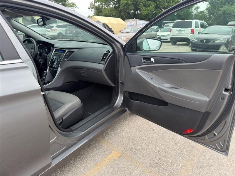 Hyundai Sonata GLS 2013