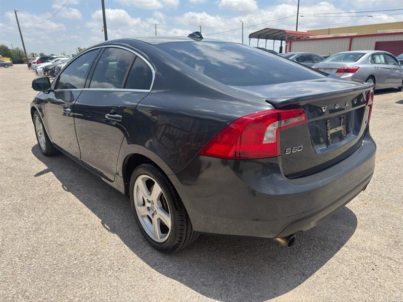Volvo S60 T5 2012