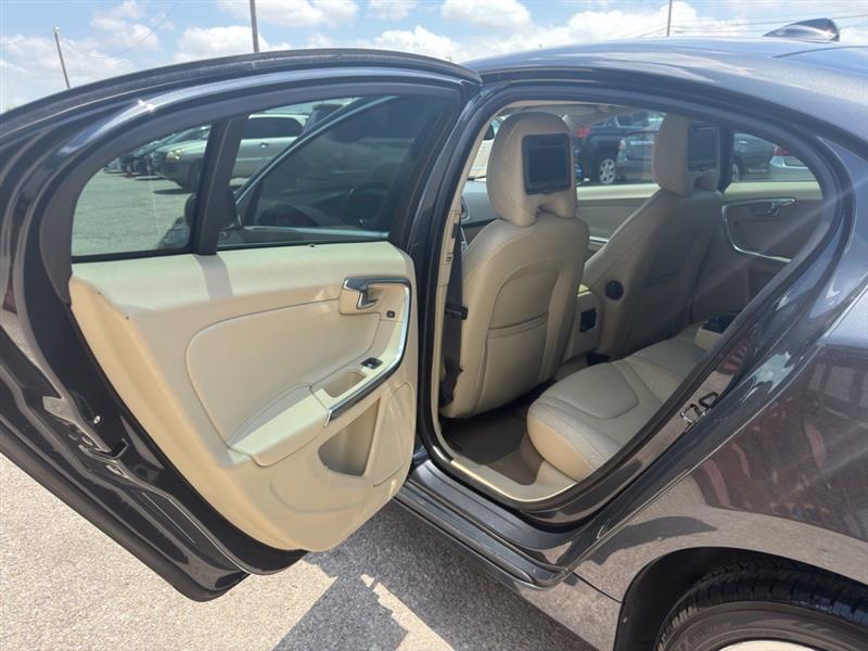 Volvo S60 T5 2012