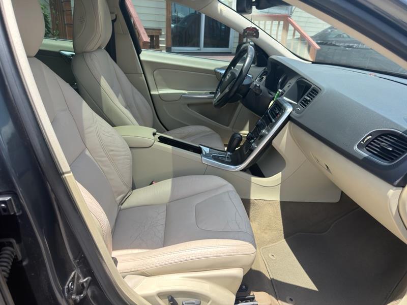 Volvo S60 T5 2012