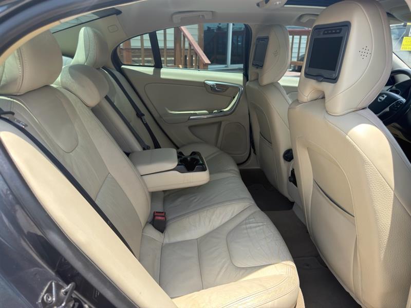 Volvo S60 T5 2012