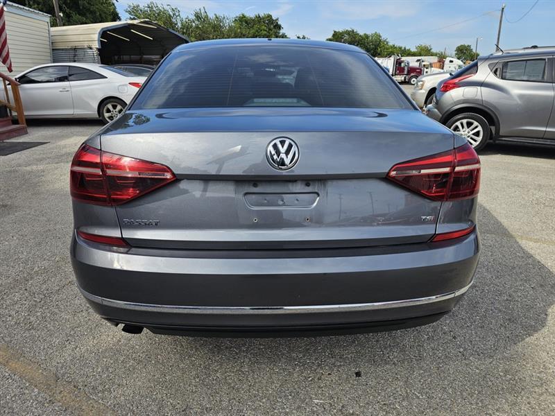 Volkswagen Passat S 2018