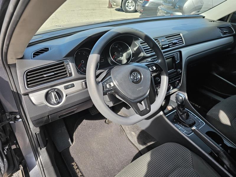 Volkswagen Passat S 2018