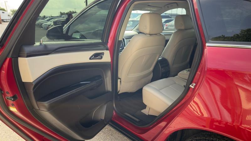Cadillac SRX Standard FWD 2015