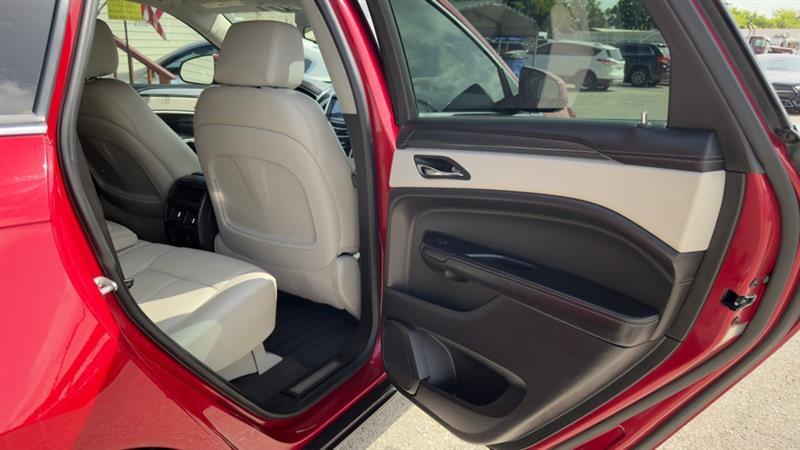 Cadillac SRX Standard FWD 2015