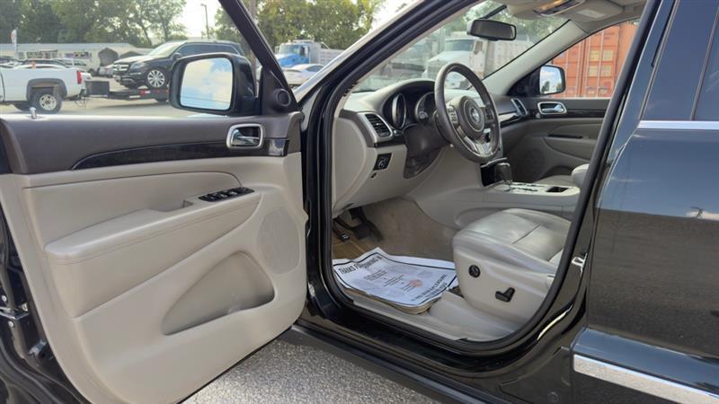 Jeep Grand Cherokee Laredo 4WD 2012