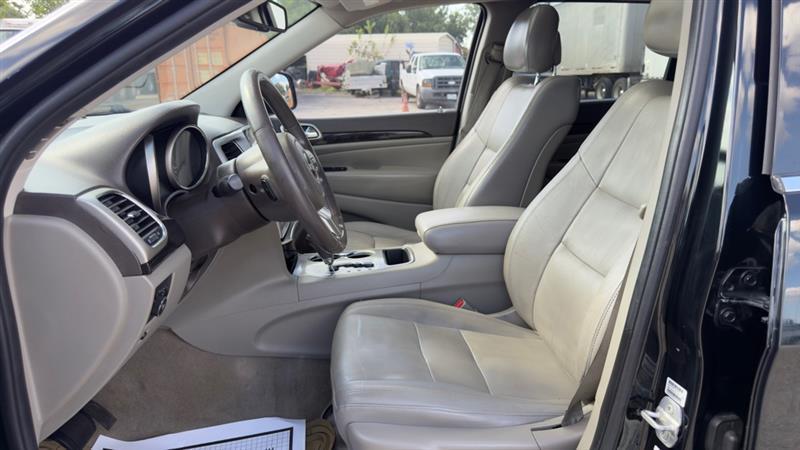 Jeep Grand Cherokee Laredo 4WD 2012
