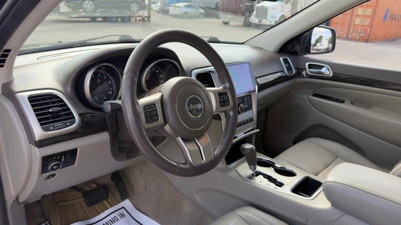 Jeep Grand Cherokee Laredo 4WD 2012