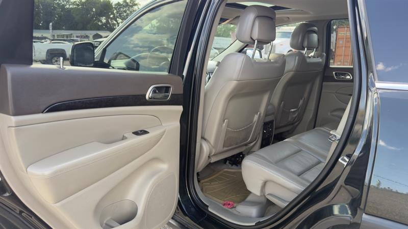 Jeep Grand Cherokee Laredo 4WD 2012