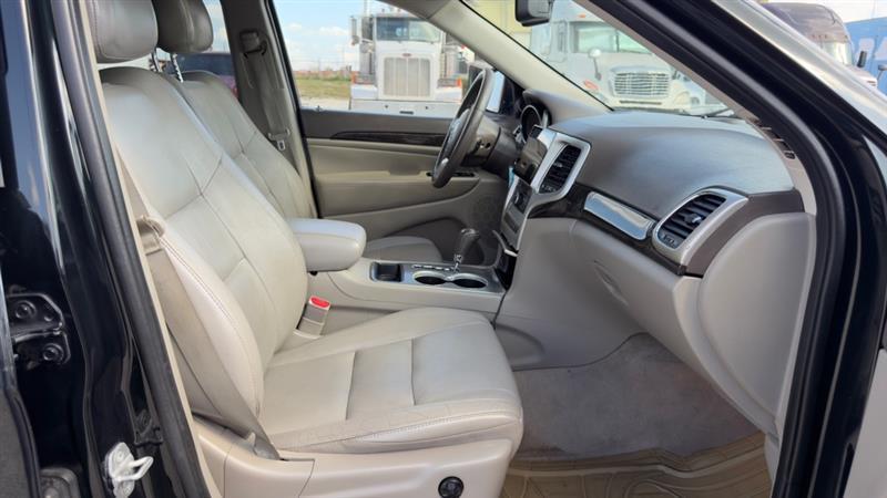 Jeep Grand Cherokee Laredo 4WD 2012