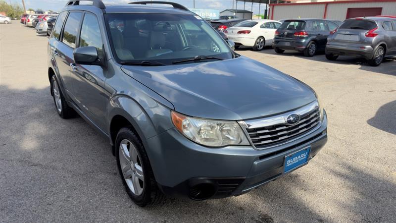 Subaru Forester 2.5X Premium 2010