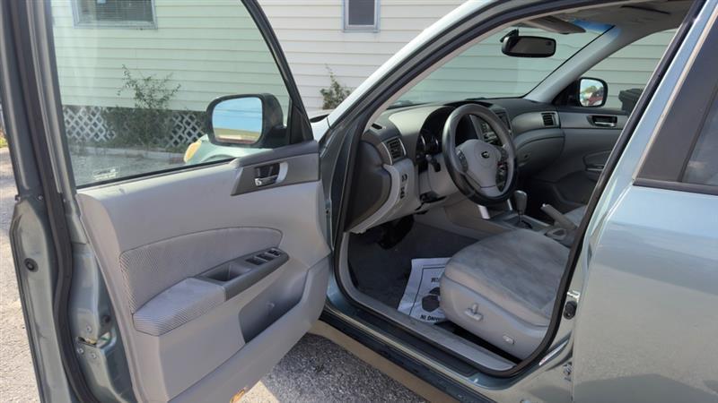 Subaru Forester 2.5X Premium 2010