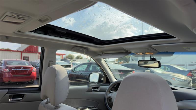 Subaru Forester 2.5X Premium 2010