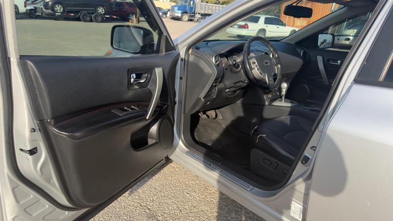 Nissan Rogue SV AWD 2013