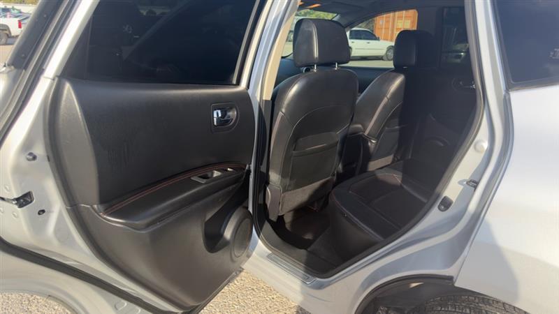 Nissan Rogue SV AWD 2013