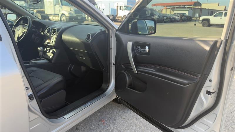 Nissan Rogue SV AWD 2013