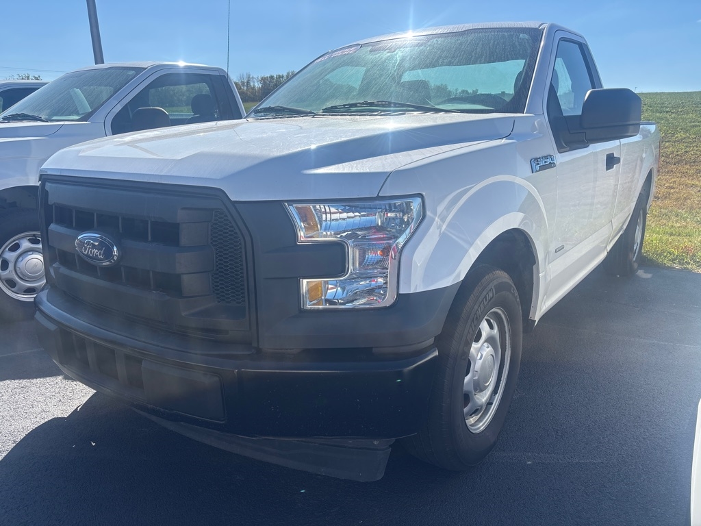 Ford F-150 XLT 2WD Reg Cab 8' Box 2017 Ford F-150 XLT 2WD Reg Cab 8' Box 2017