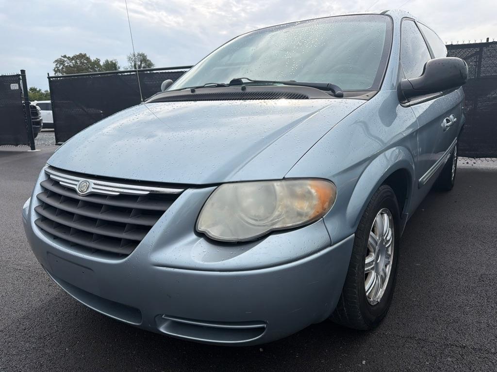 2006 Chrysler Town & Country LWB 4dr Touring