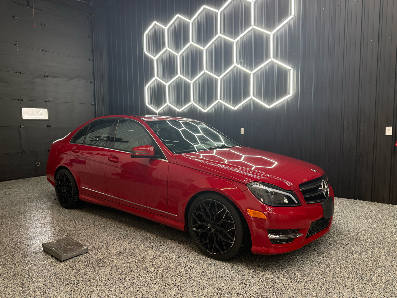 2014 Mercedes-Benz C-Class 4dr Sdn C300 4MATIC