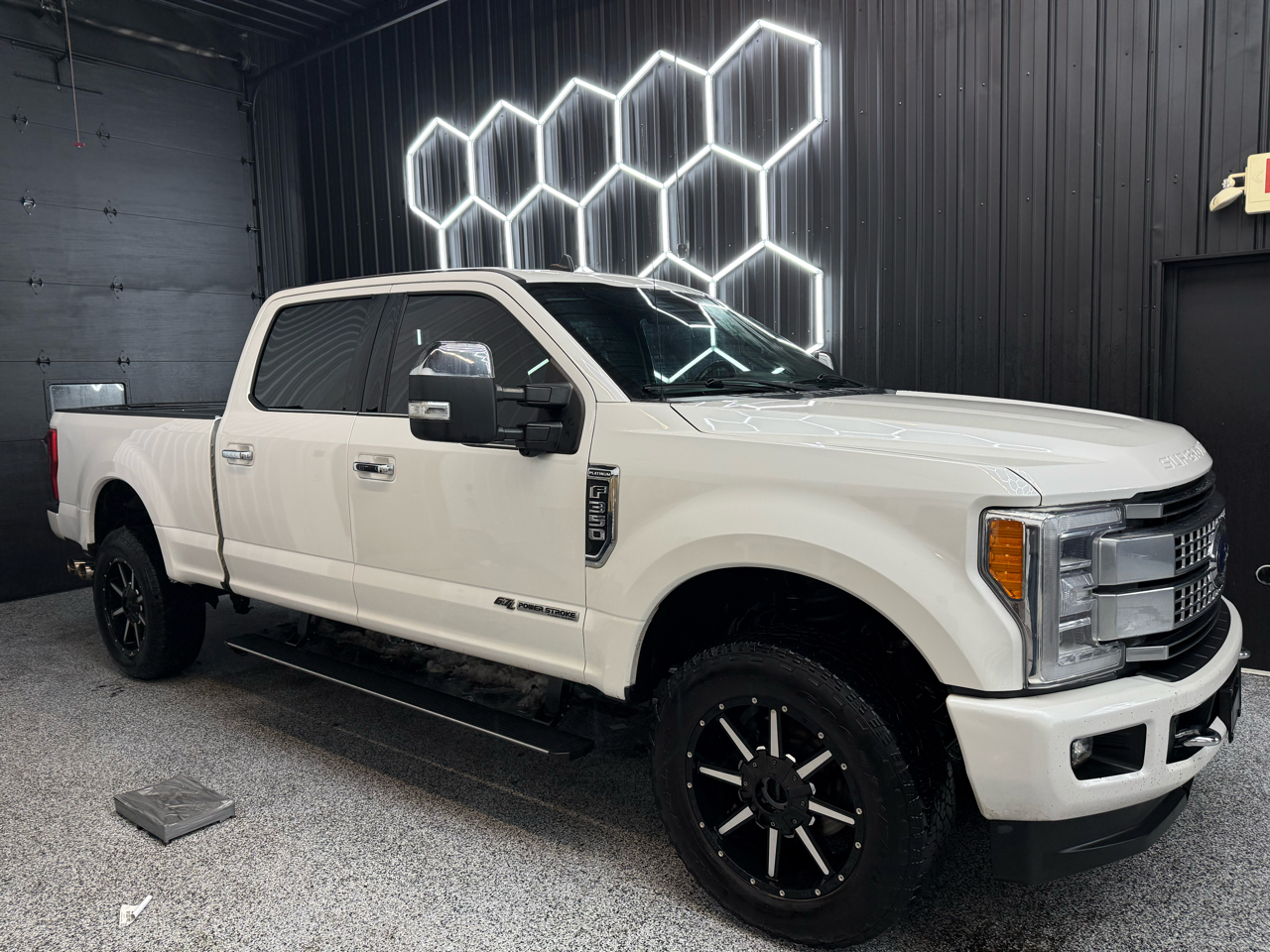 2019 Ford F-350 SD Platinum Crew Cab 4WD