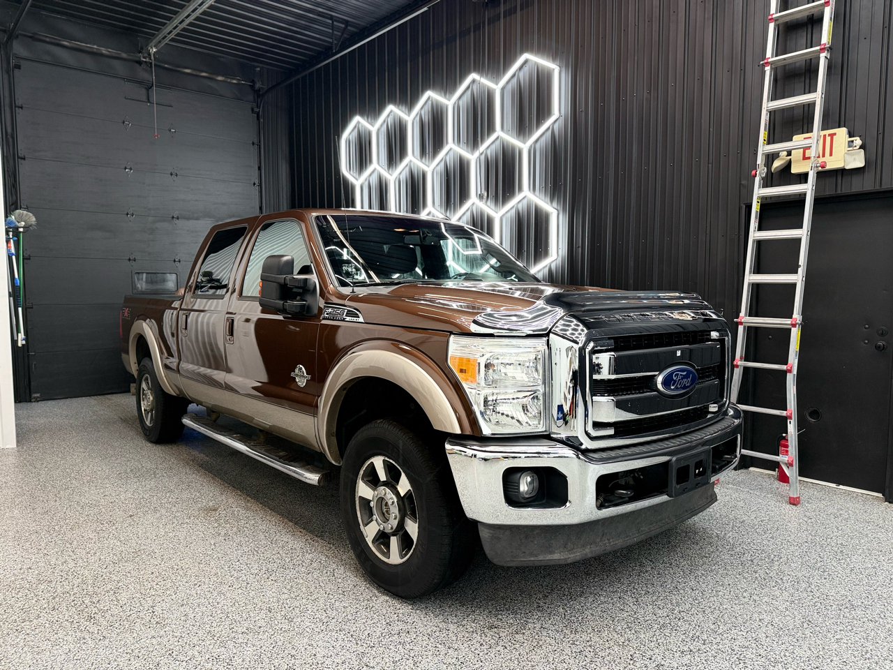 2011 Ford F-250 SD Lariat Crew Cab 4WD
