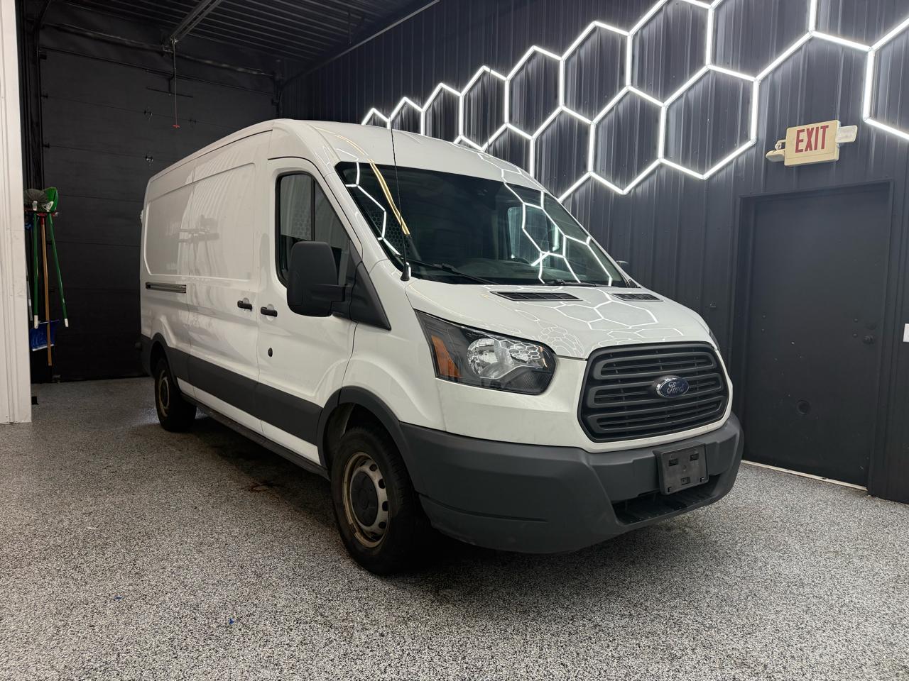 2017 Ford Transit 350 Van Med. Roof w/Sliding Pass. 148-in. WB