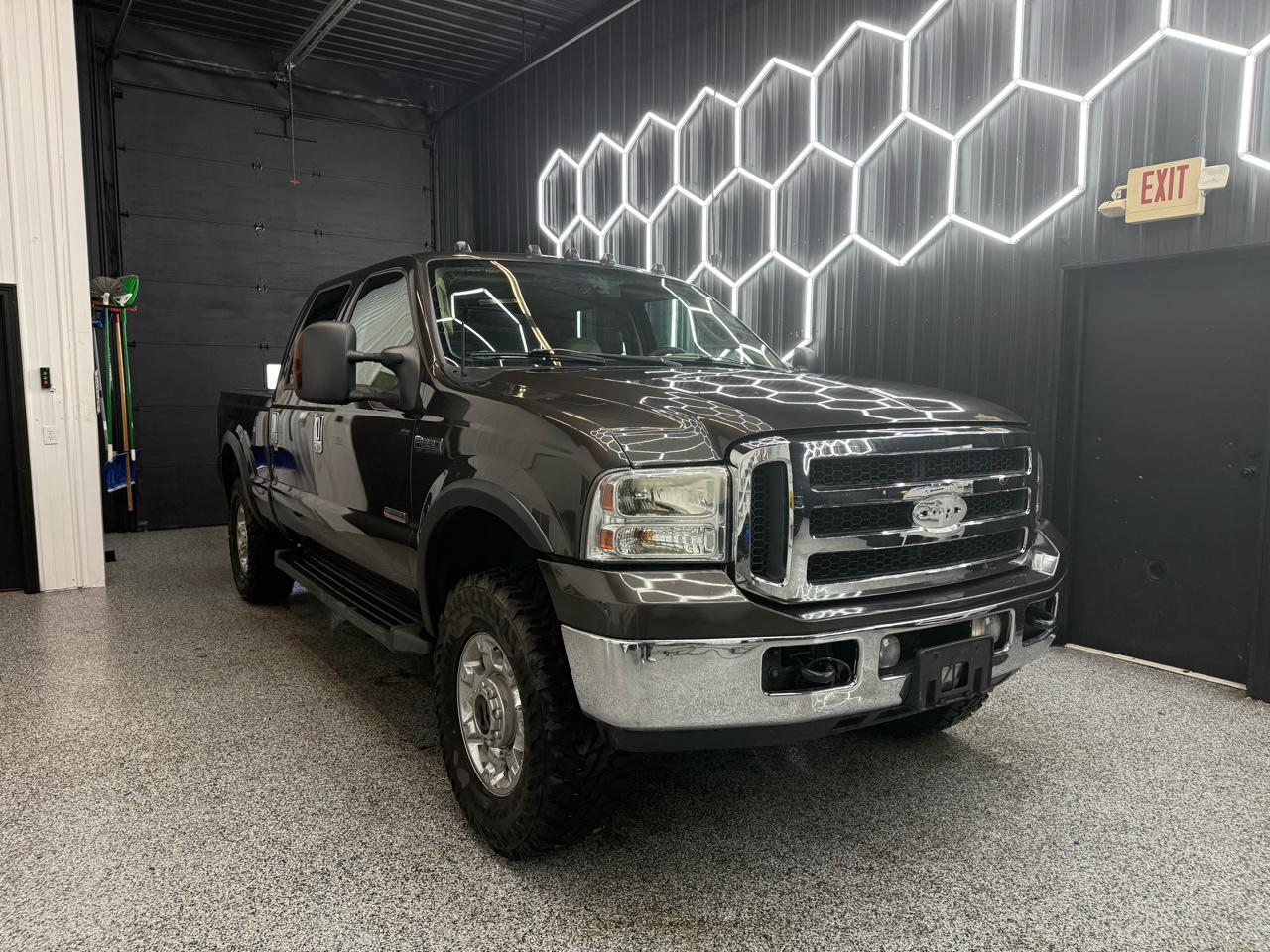 2006 Ford F-350 SD Lariat Crew Cab 4WD