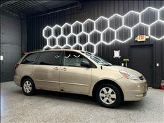 2005 Toyota Sienna 
