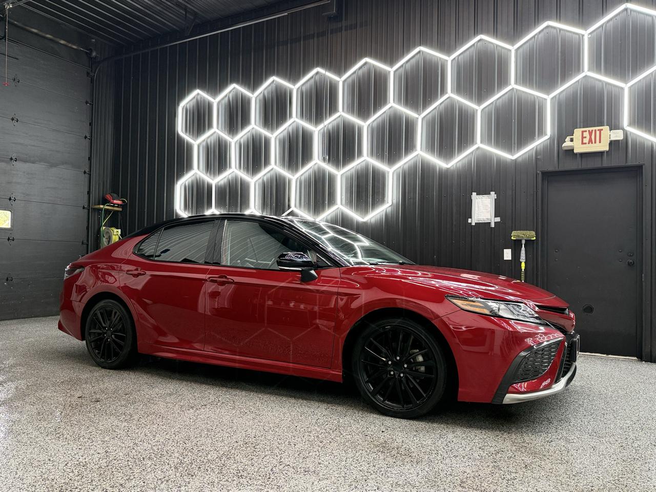 2021 Toyota Camry Hybrid XSE