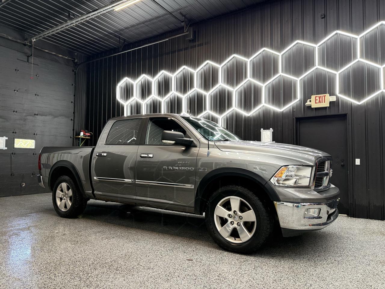 2012 RAM 1500 SLT Crew Cab 4WD