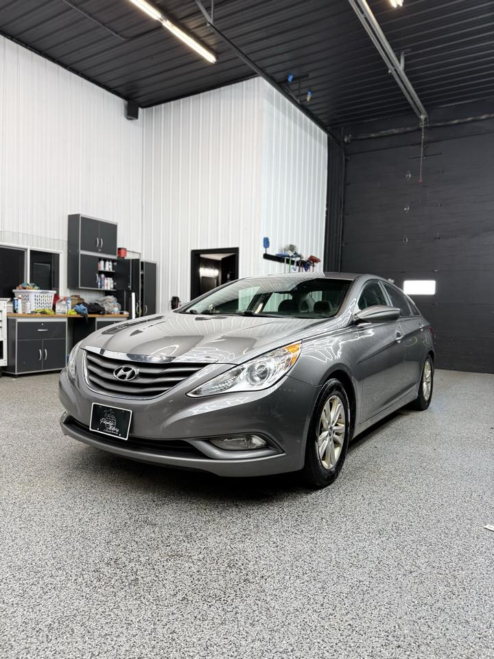 Hyundai Sonata photo 4
