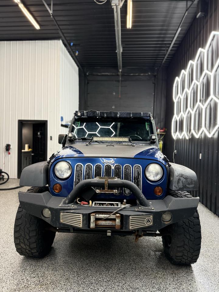 Jeep Wrangler photo 3