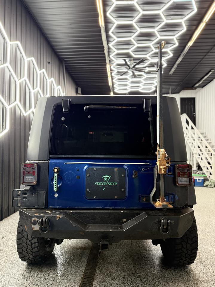 Jeep Wrangler photo 6