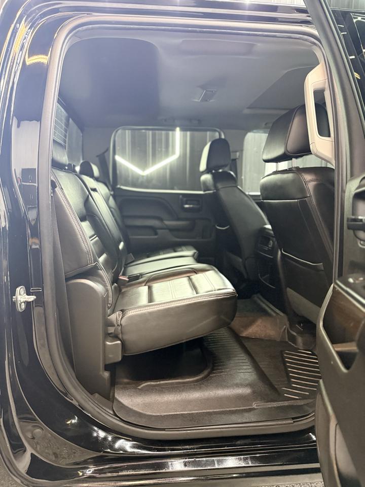 GMC Sierra photo 9