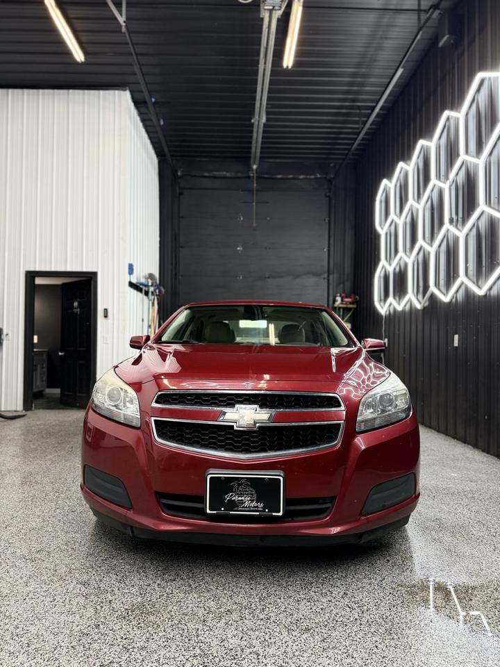 Chevrolet Malibu photo 3